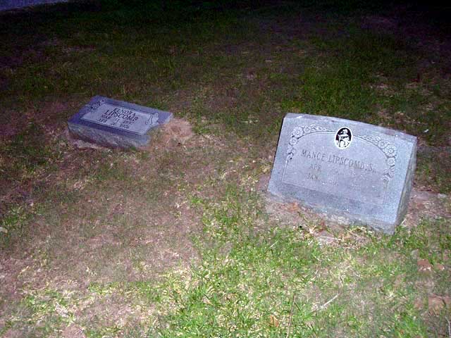 Rest Haven Cemetery - Erik Ellington - June 2005