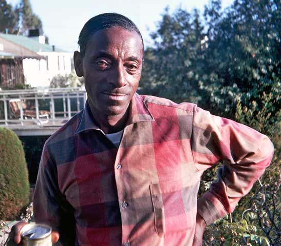 Mississippi Fred McDowell 
Berkeley, California - David Vandre - 1968